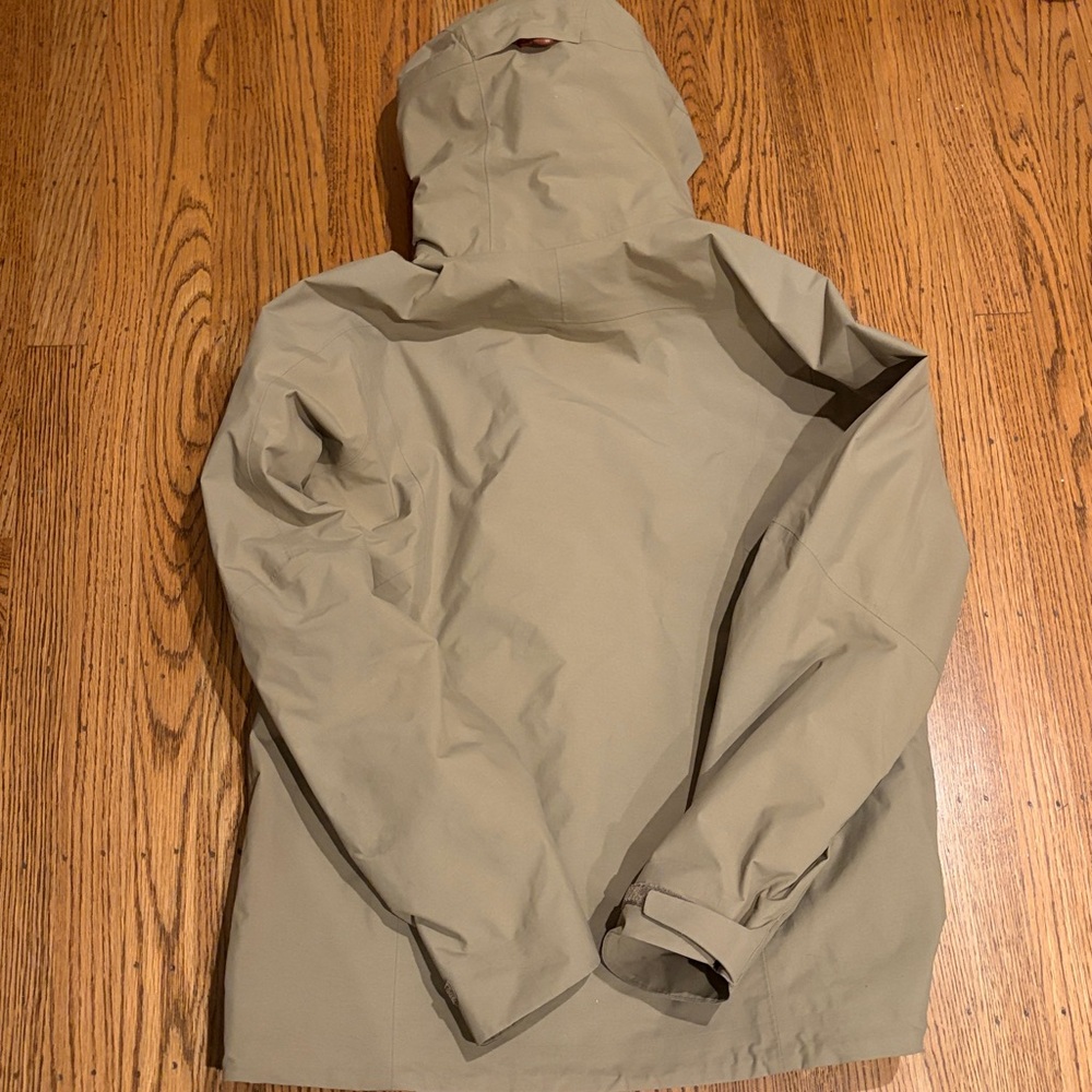 Patagonia Jacket - Picture 7 of 9
